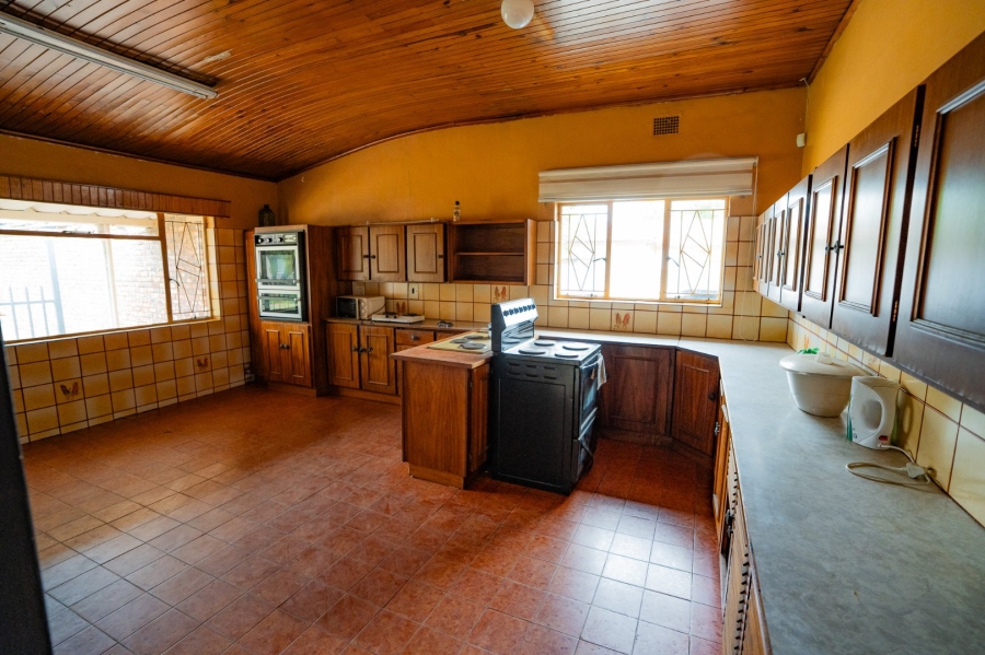 Commercial Property for Sale in Freemanville North West